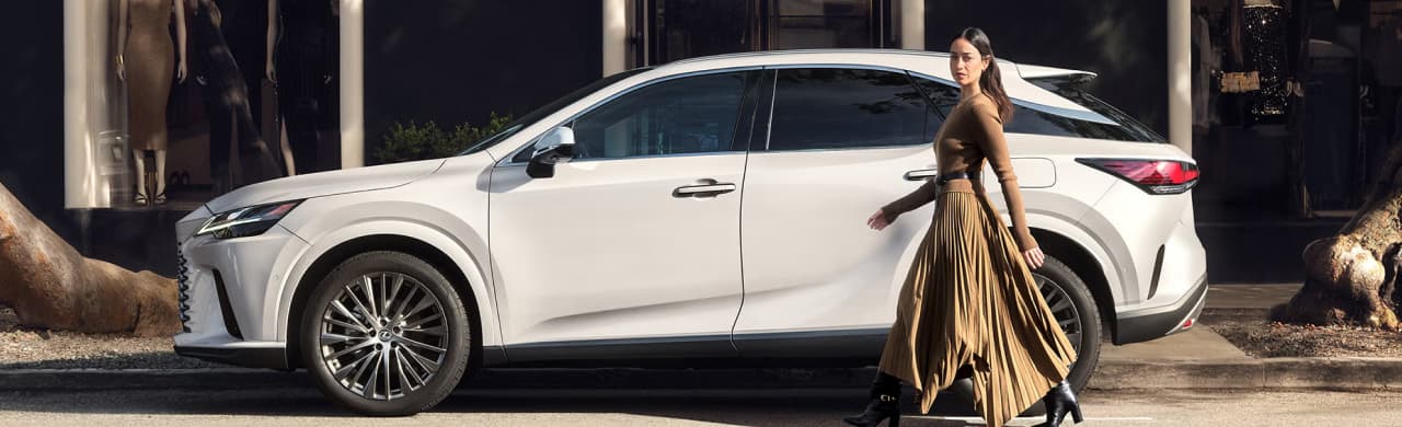 2026 Lexus RX Powertrain Guide: Hybrid vs. Gas for Michigan Driving Conditions